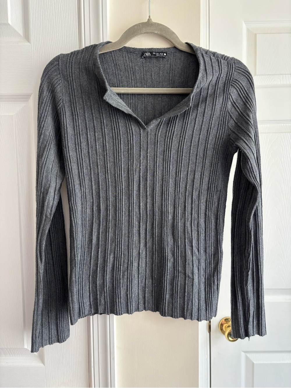 Zara Charcoal Ribbed V-Neck Sweater